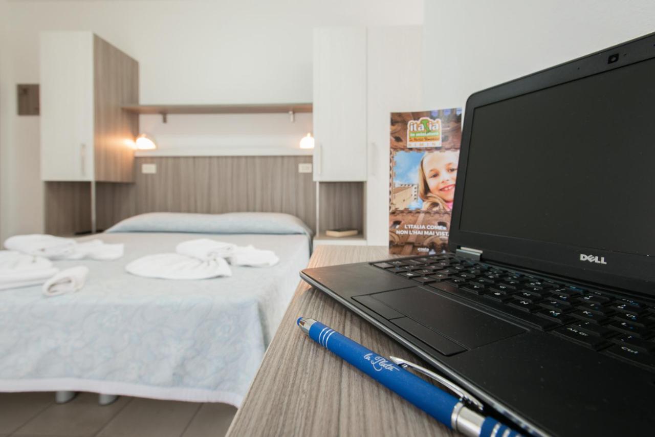 Hotel Consul - Family Hotel Риччоне Екстер'єр фото